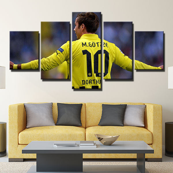 Borussia Dortmund Fc Midfield Super Mario Gotze Canvas Wall Art