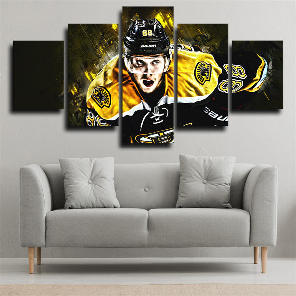 Boston Bruins Right Wing David Pastrnak Canvas Wall Art