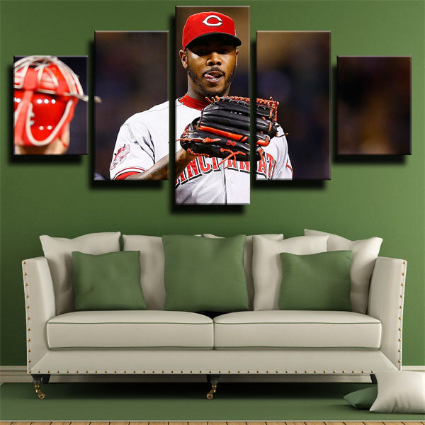 No.54 Pitcher The Missile Aroldis Chapman Canvas Wall Art