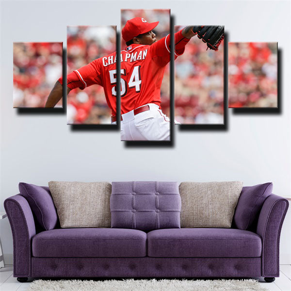 Cincinnati Reds Pitcher The Missile Aroldis Chapman Canvas Wall Art