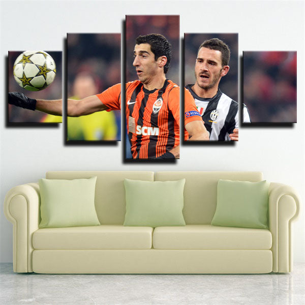 Fc Shakhtar Donetsk Midfielde Heno Henrikh Mkhitaryan Canvas Wall Art