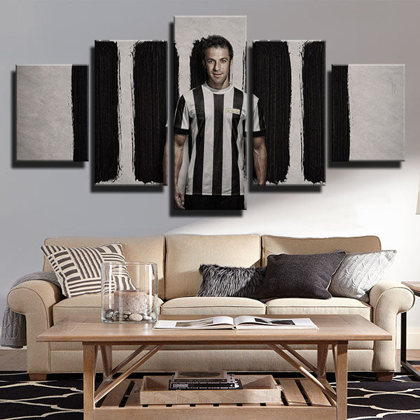 Juventus Fc Forward Alessandro Del Piero Stripe Canvas Wall Art