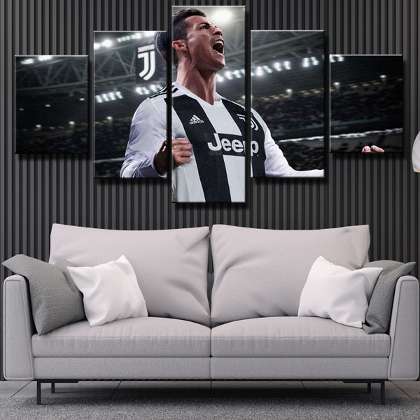 Juventus Fc Forward Forward Cr7 Cristiano Ronaldo Excitement Canvas Wall Art