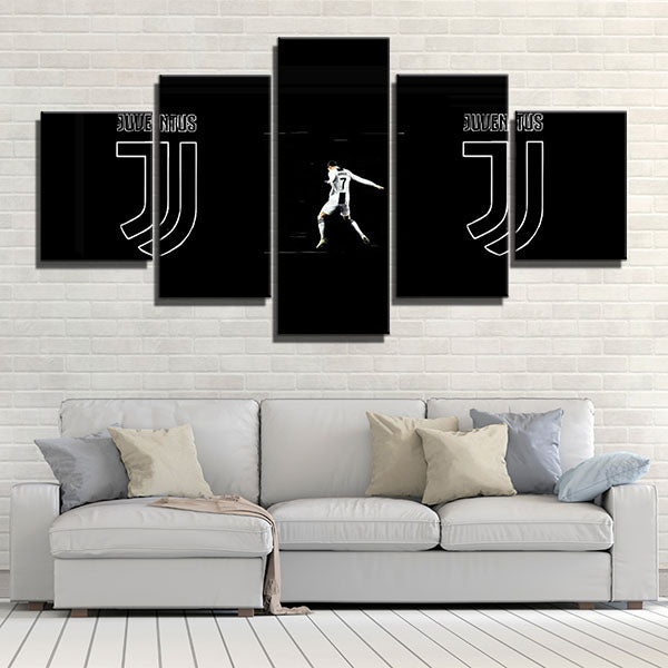 Juventus Fc Forward Ronnie Cristiano Ronaldo Canvas Wall Art