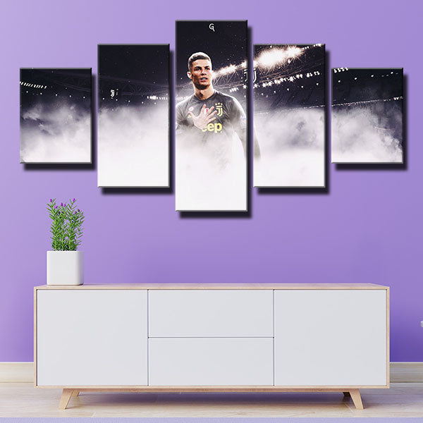 Juventus Fc Forward White Mist Cris Cristiano Ronaldo Canvas Wall Art