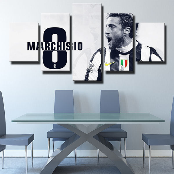 Juventus Fc Midfielder Claudio Marchisio Number Canvas Wall Art