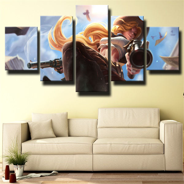 League Of Legends Striker Miss Fortune Canvas Wall Art
