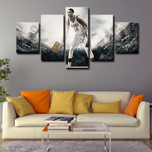 Milwaukee Bucks Giannis Antetokounmpo Canvas Wall Art