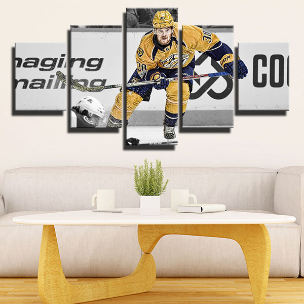 Nashville Predators Right Wing Ryan Hartman Canvas Wall Art