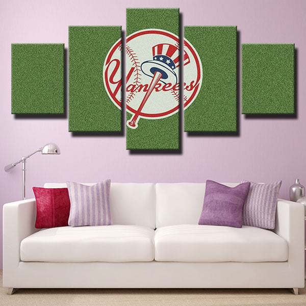 New York Yankees The Grass Style Emblem Canvas Wall Art