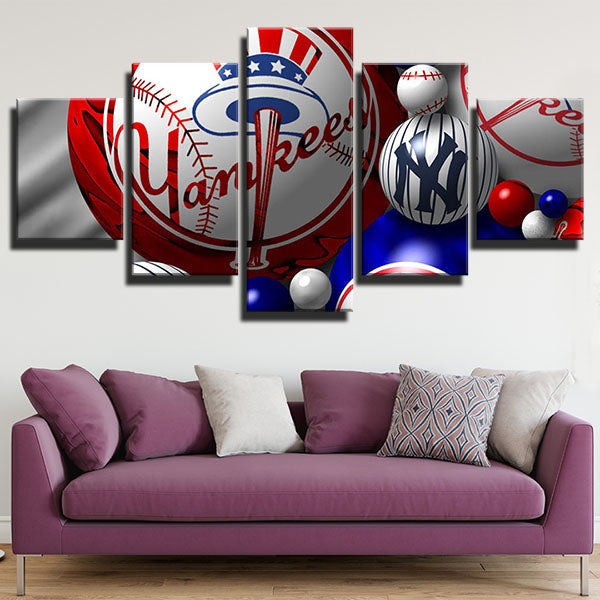 New York Yankees White And Red 3D Emblem Canvas Wall Art
