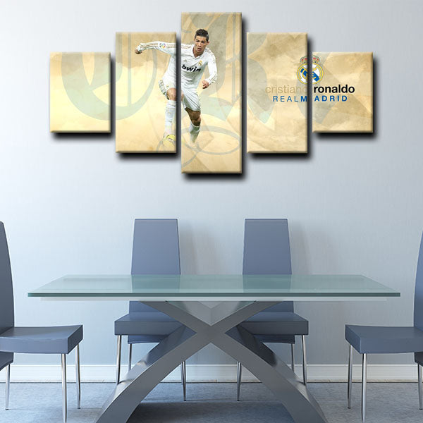 Real Madrid Cf Forward Cr7 Cristiano Ronaldo Run Canvas Wall Art