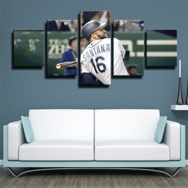 Seattle Mariners Outfielder Slamtana Domingo Santana Canvas Wall Art