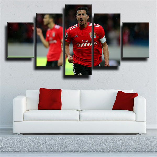 Sl Benfica Midfielder André Almeida Canvas Wall Art