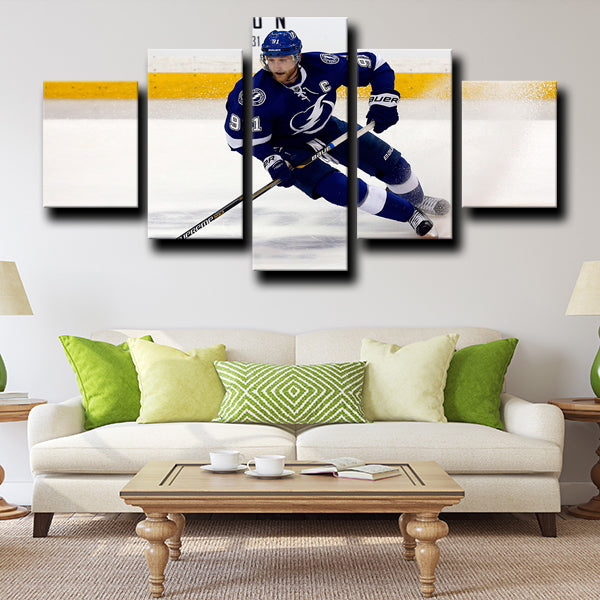 Tampa Bay Lightning Centre Stammer Steven Stamkos Canvas Wall Art