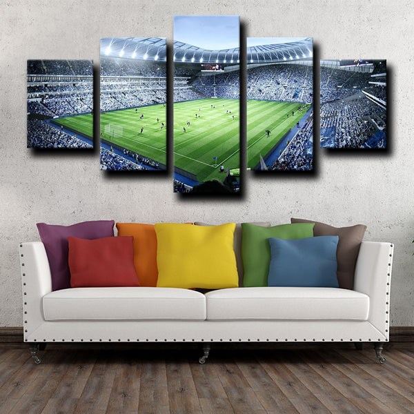 Tottenham Hotspur Fc Football Field Green Canvas Wall Art