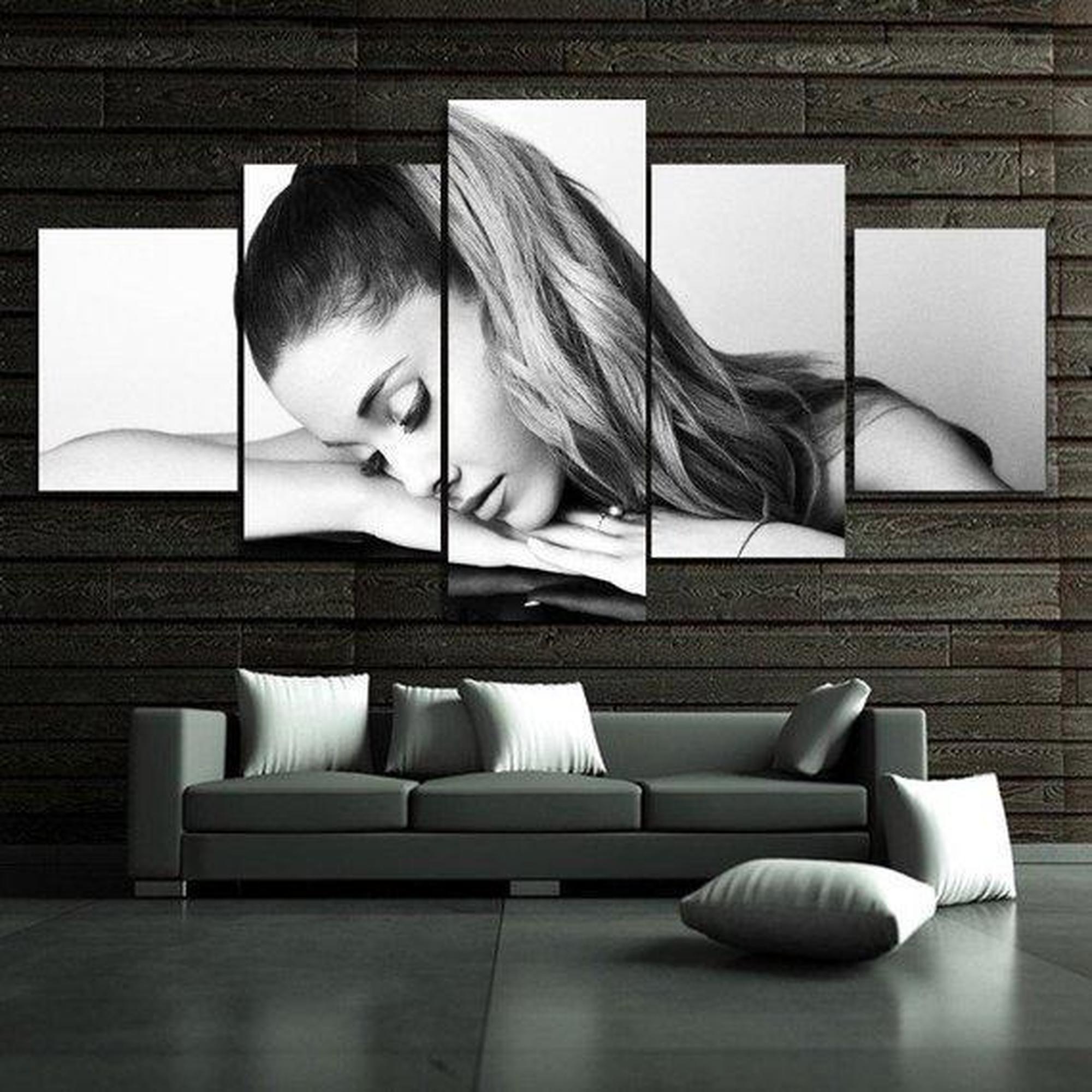 Ariana Grande Black And White Celebrity – Canvas Wall Art