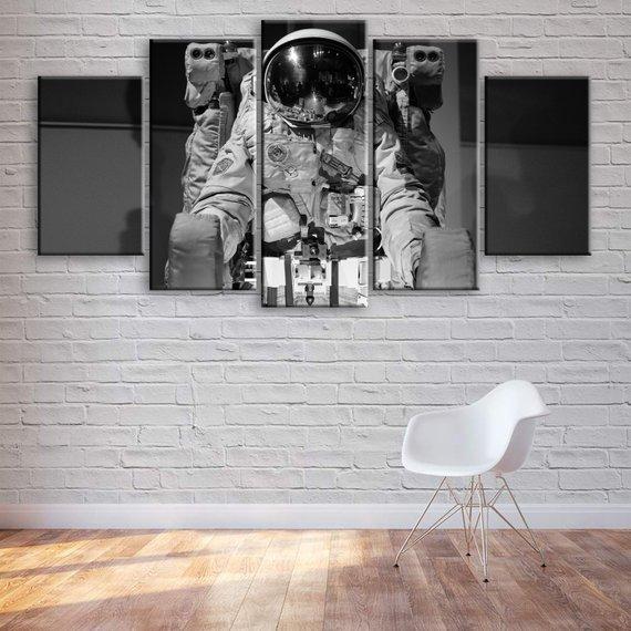 Astronaut – Space Canvas Wall Art
