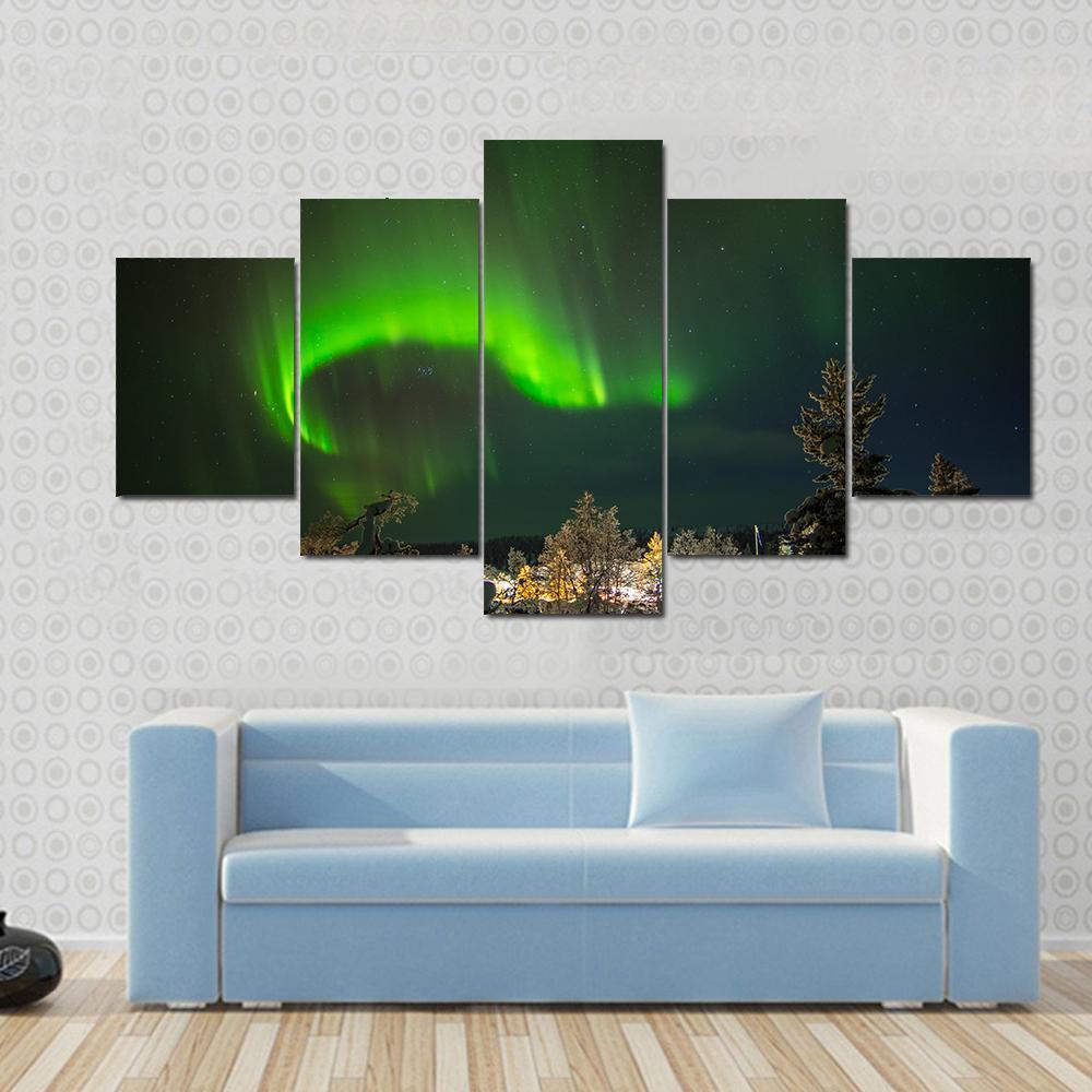 Aurora Borealis In Lapland – Nature Canvas Wall Art