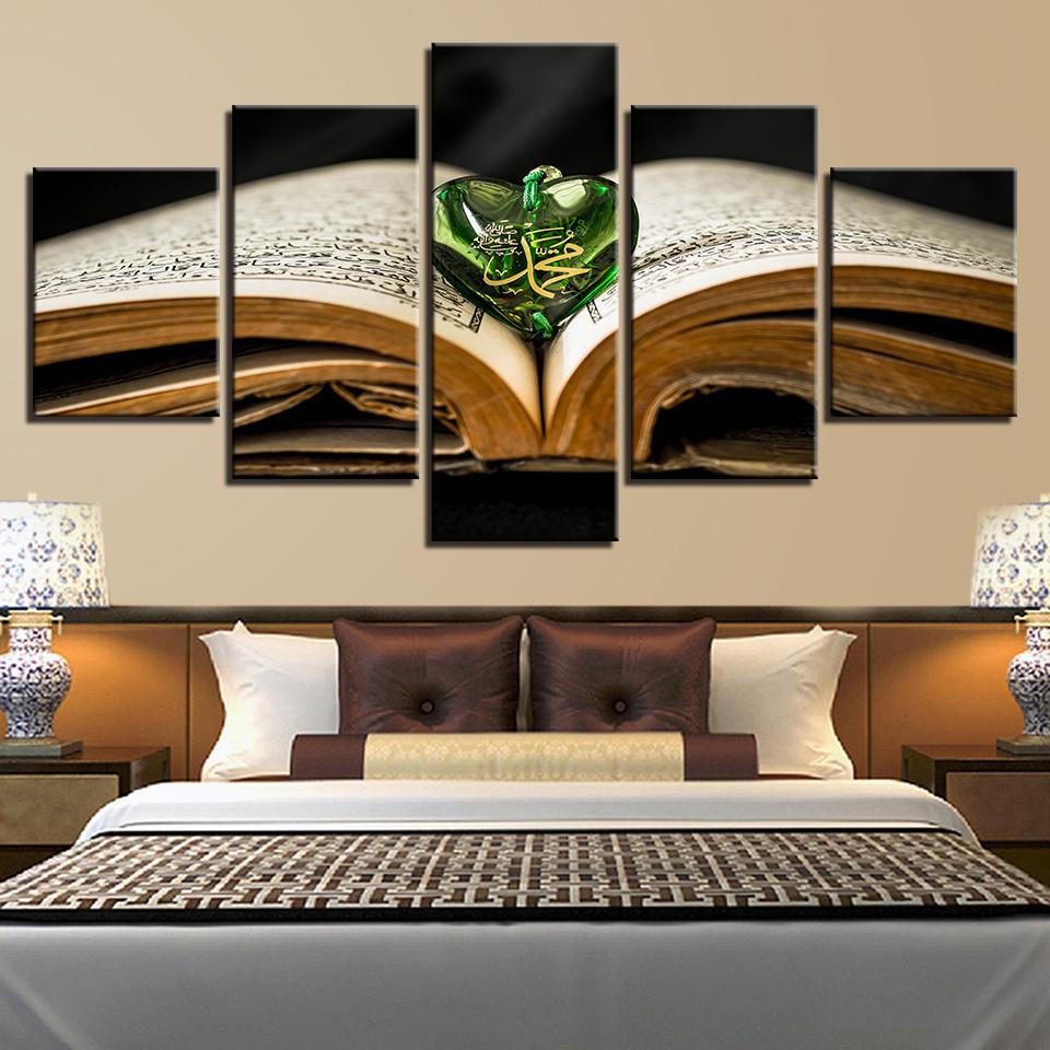 Book And Green Heart-Shaped – Abstract Canvas Wall Art