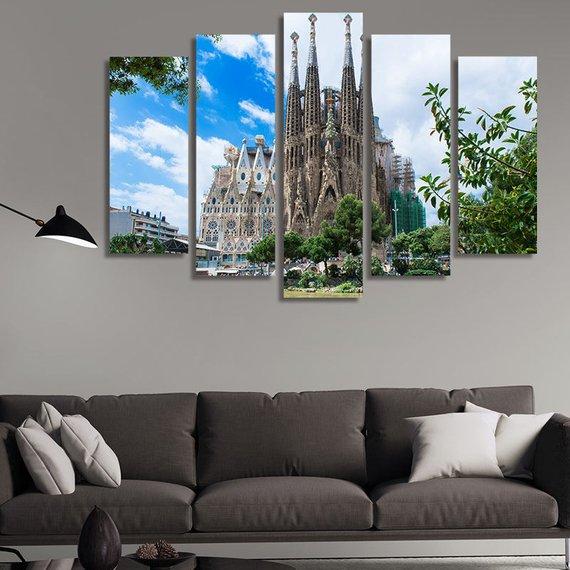 Catholic Basilica The Sagrada Familia In Barcelona At Daytime 01 – Nature Canvas Wall Art
