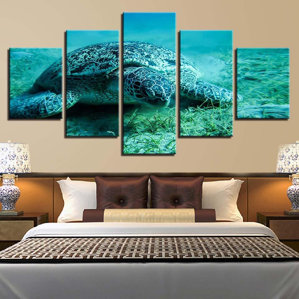 Deep Sea Turtle – Animal Canvas Wall Art