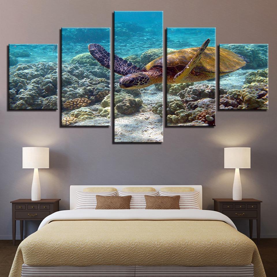 Deep Sea Turtles Swimming Seascape – Animal Canvas Wall Art