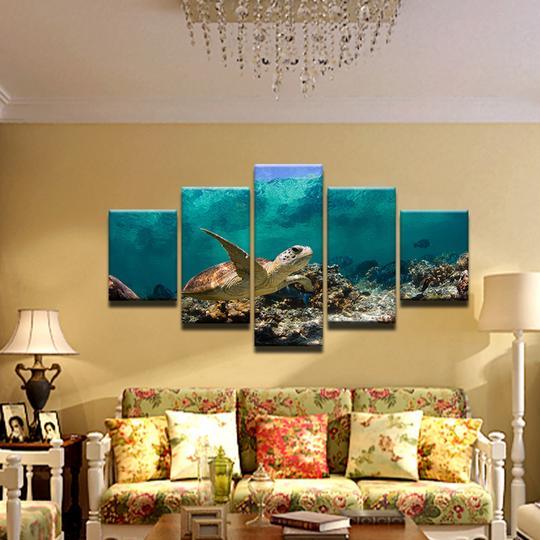 Hawksbeak Sea Turtle On Coral Reef Animal Canvas Wall Art