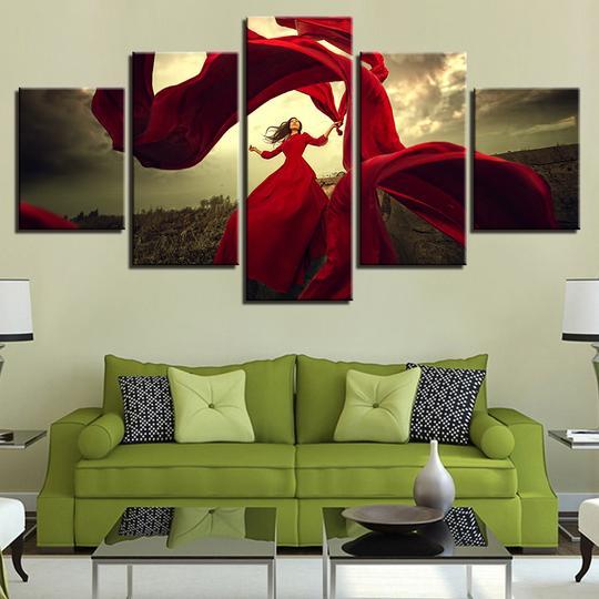 Lady In Red Dancing With The Wind – Sport Canvas Wall Art