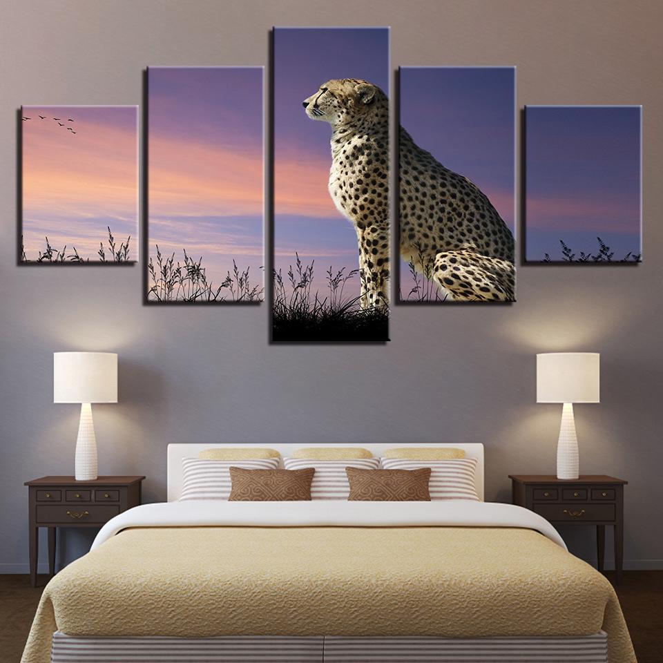 Leopard Sunset Glow – Animal Canvas Wall Art