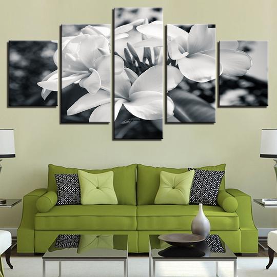 Lillies In Black And White – Nature Canvas Wall Art