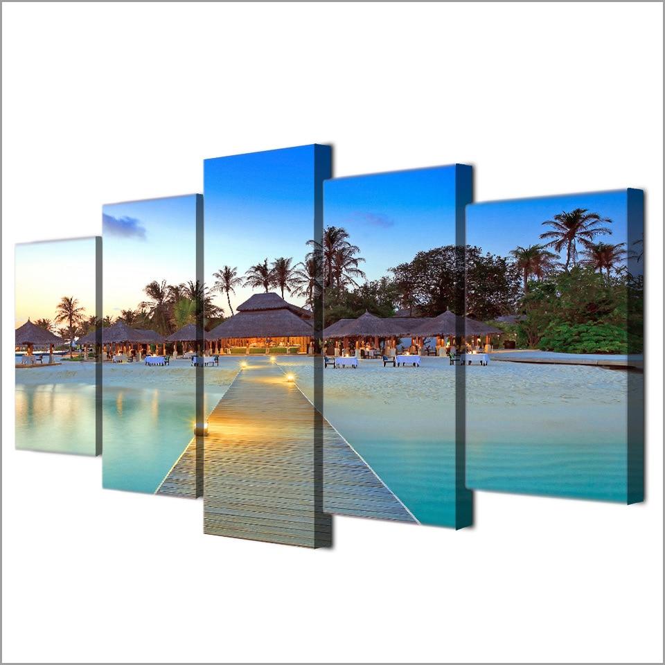 Maldive Islands Resort 01 – Nature Canvas Wall Art