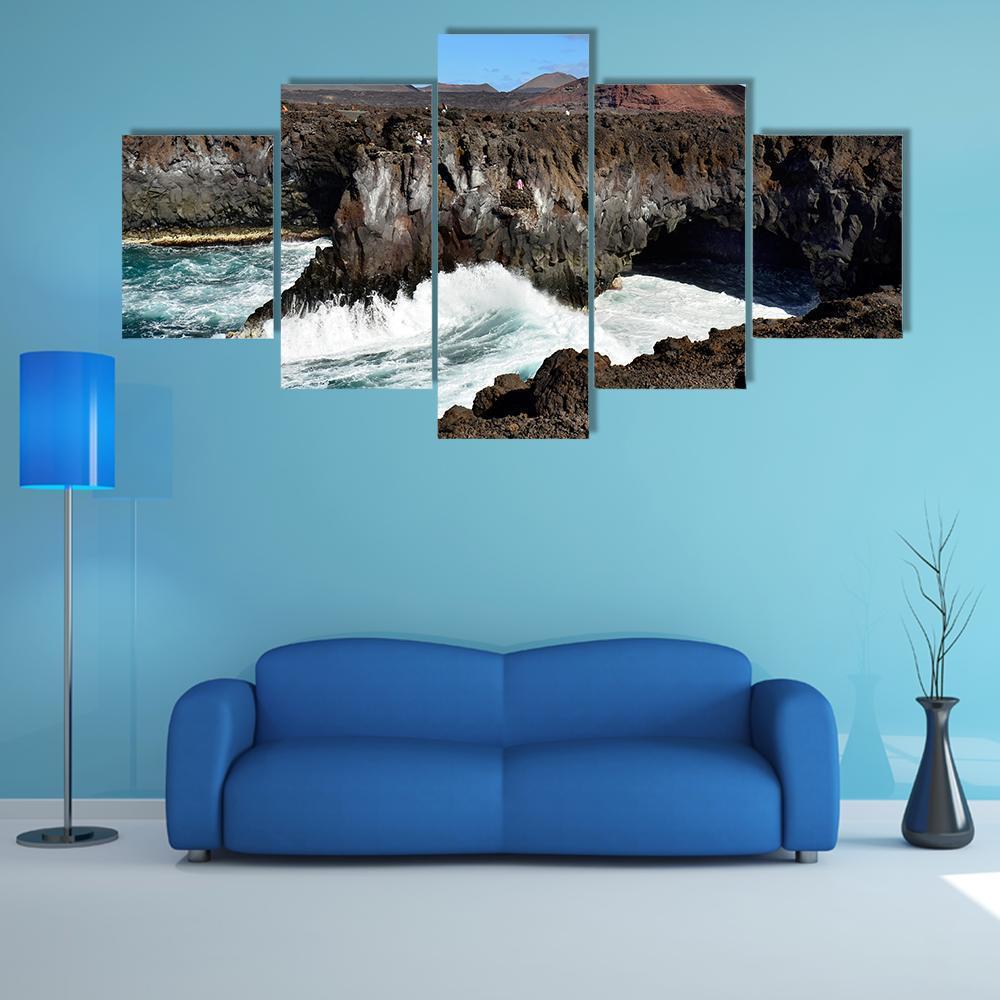 Mighty Surge Of Waves On The Natural Spectacle – Nature Canvas Wall Art
