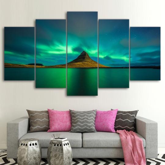 Northern Lights, Kirkjufell, Iceland – Speca Canvas Wall Art