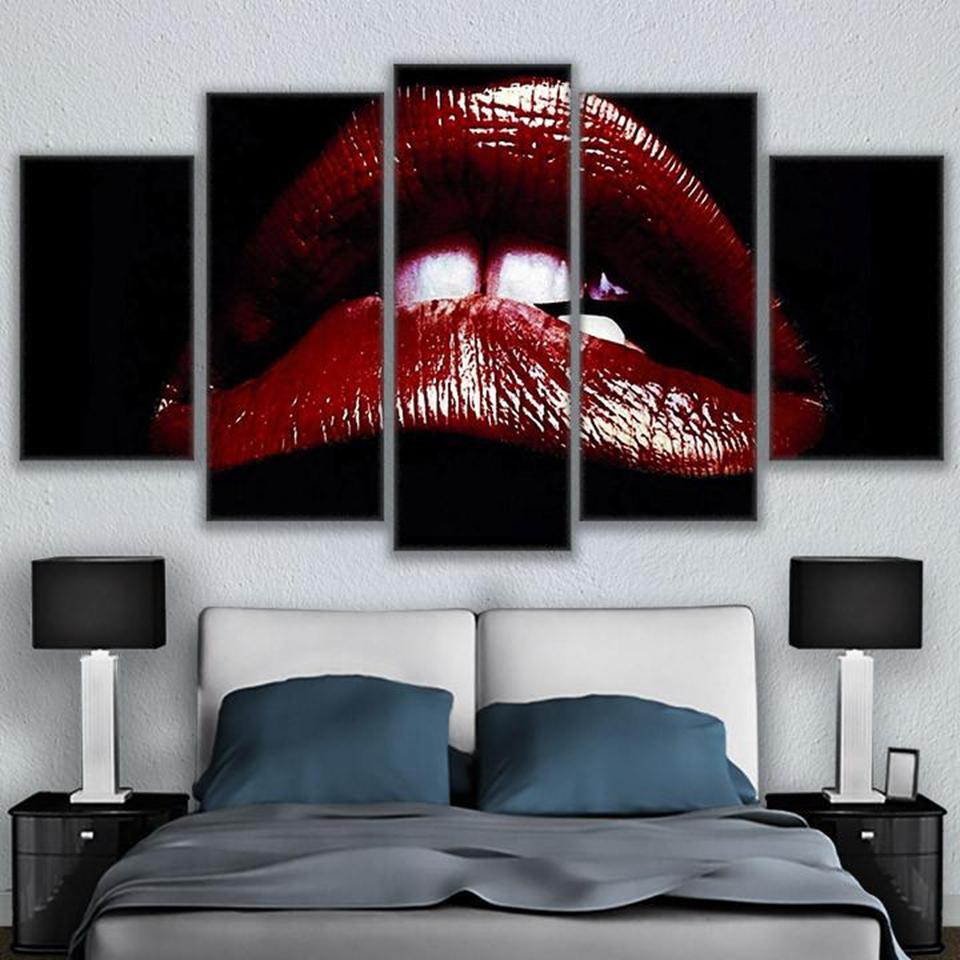 Show Lips – Abstract Canvas Wall Art