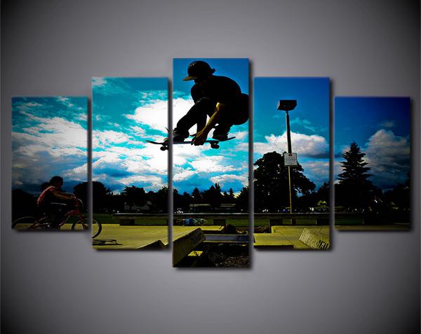 Skateboarding At Outdoor Skatepark – Sport Canvas Wall Art