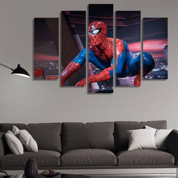 Spiderman At Madame Tussaud – Dc Canvas Wall Art