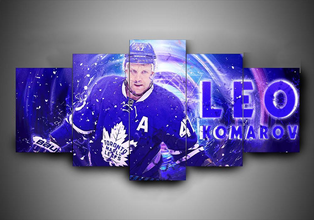 Toronto Maple Leafs – Leo Komarov – Sport Canvas Wall Art
