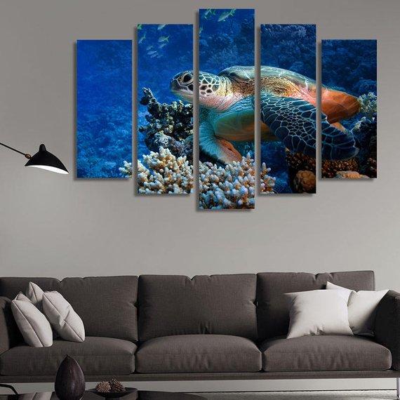 Turtles In The Ocean – Animal Canvas Wall Art