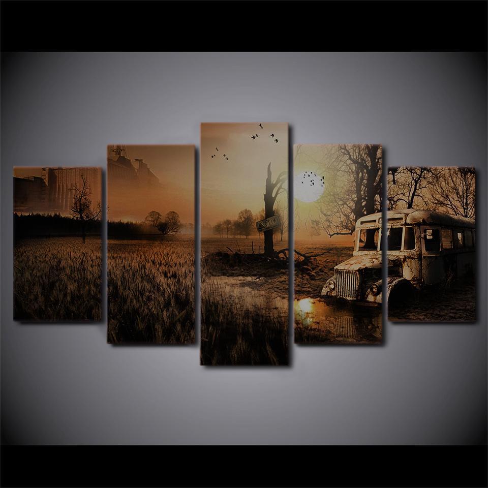 Velvet Assassin – Nature Canvas Wall Art